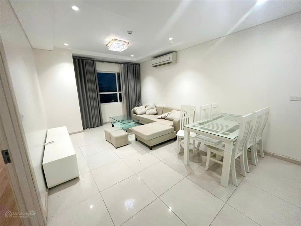 Bán căn hộ 2 phòng ngủ golden palace mặt đường lê văn lương