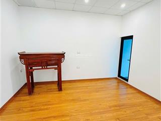 Cần bán gấp, mặt ngõ thông ô tô  kinh doanh  nhà 2 mặt ngõ  tôn đức thắng  35m. 4t. 6.98 tỷ