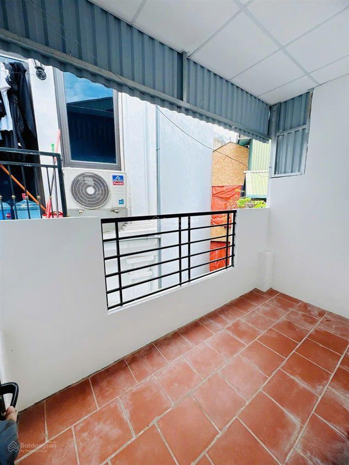 Cần bán gấp, mặt ngõ thông ô tô  kinh doanh  nhà 2 mặt ngõ  tôn đức thắng  35m. 4t. 6.98 tỷ