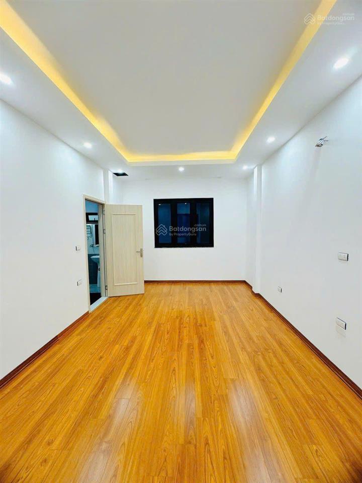Cần bán gấp, mặt ngõ thông ô tô  kinh doanh  nhà 2 mặt ngõ  tôn đức thắng  35m. 4t. 6.98 tỷ