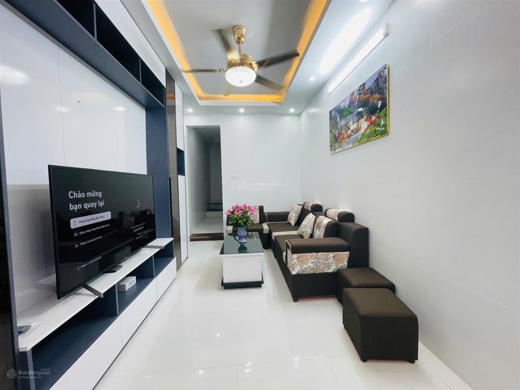Cần bán nhà 40m. 153 ngõ chợ khâm thiên.nha 4 tầng.