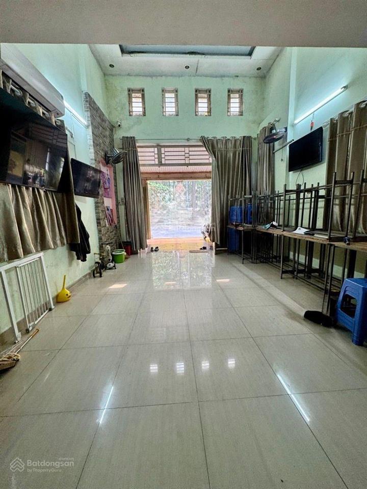 Mặt tiền kinh doanh lê thị hoa có sẵn dòng tiền 2t 2pn 2wc sổ vuông 70m2 chỉ 4900