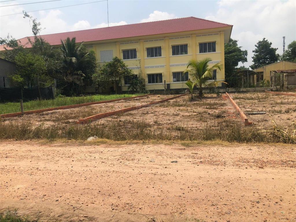 Đất đẹp ngay sau trường tiểu học giá đầu tư cực tốt