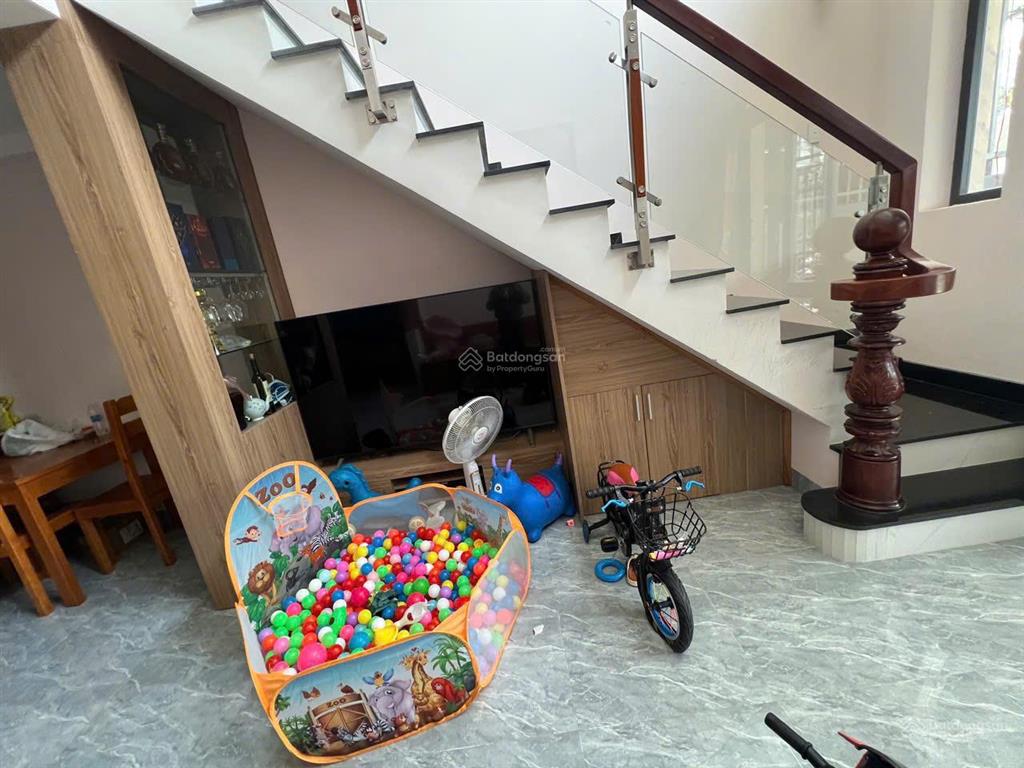 Bán căn nhà 1 trệt 1 lầu ngay kcn trảng bàng chỉ 1tỷ150