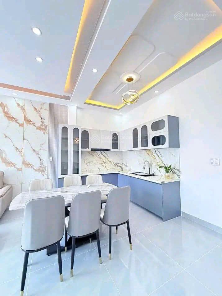 Bán căn nhà mới xây 1 sẹc đường hương lộ 2, giá 1tỷ350