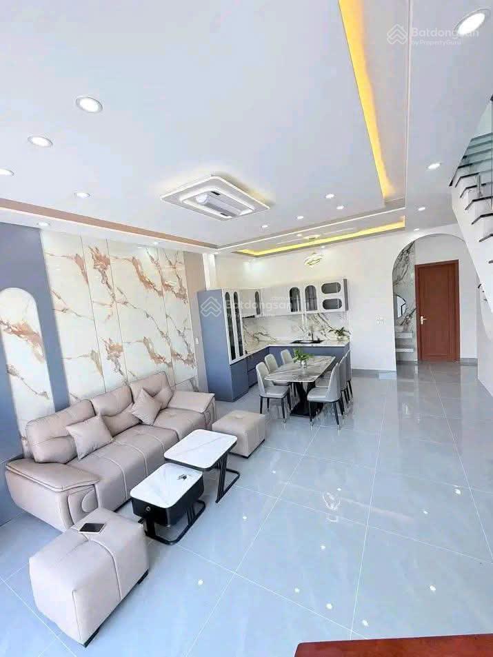 Bán căn nhà mới xây 1 sẹc đường hương lộ 2, giá 1tỷ350