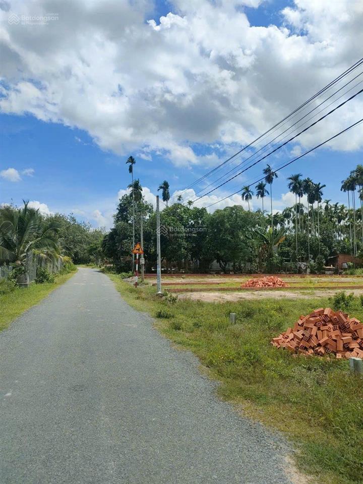 Còn lô góc 2 mặt tiền đường nhựa 300m2 giá 1tỷ3