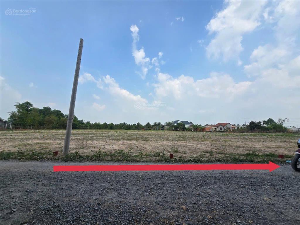 Còn 1 lô duy nhất 300m2 full thổ phước thạnh gò dầu giá 1tỷ4