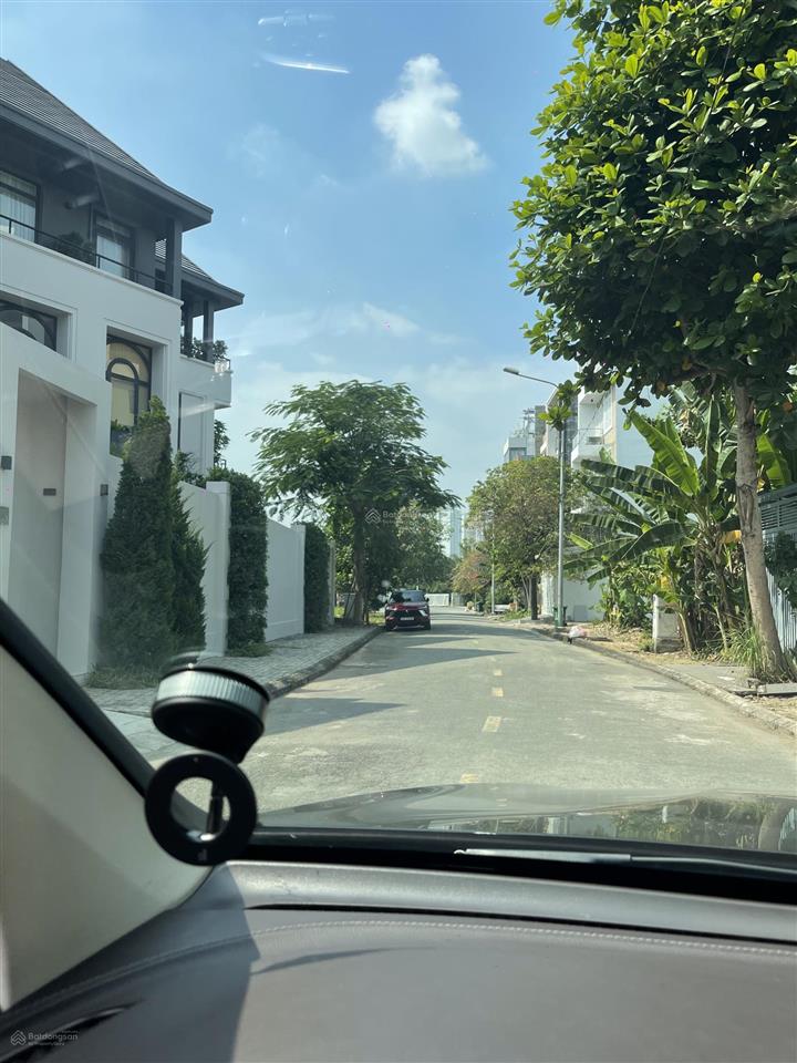 Bán gấp nhà mặt tiền đường 31 để lo công việc gia đình, dt 10x35=335m2, thiện chí bán nhanh