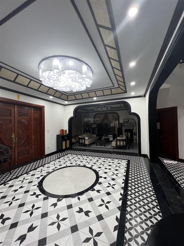 Hơn 46 tỷ liền kề hoàng thành villas mỗ lao 140m2  5 tầng thang máy  mặt tiền 8m. đường rộng hồ