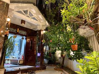 Bán gấp biệt thự licogi 13 khuất duy tiến chỉ 280tr/m diện tích 148m2  5 tầng  mặt tiền 7.5m