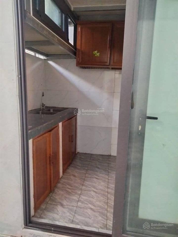Cho thuê nhà cấp 4 (2 phòng ngủ hoặc chuyển 1n1k) chính chủ. có chỗ đe ô tô ngày đêm