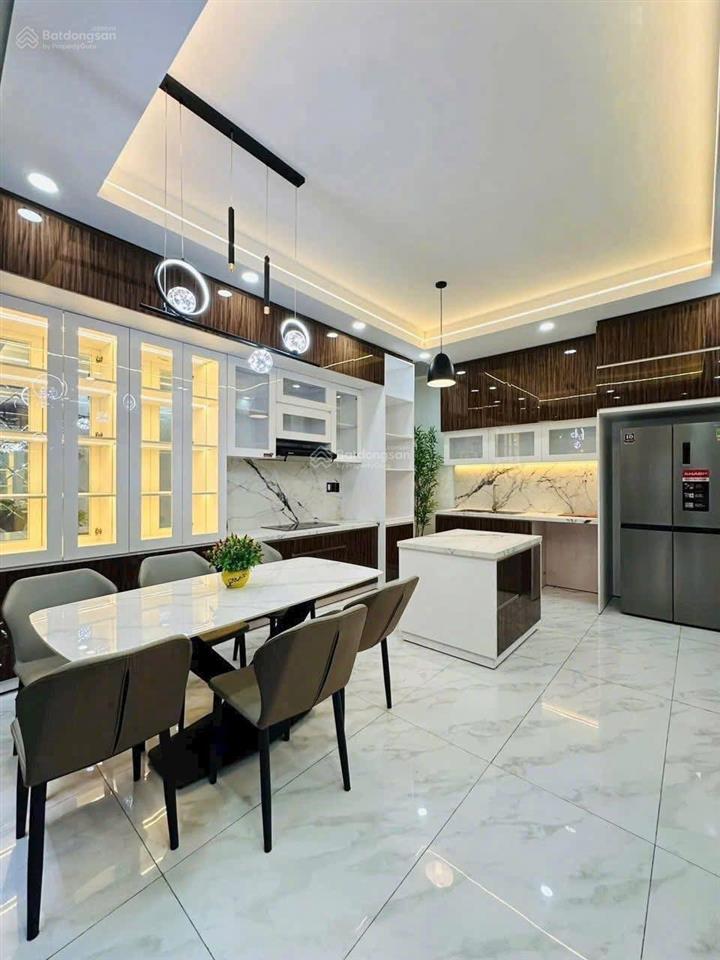 Nhà mặt tiền 5 tầng full nội thất có thang máy ngay emart phan huy ích