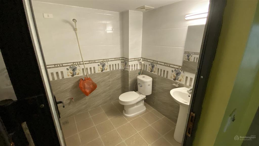 Cho thuê nhà riêng tại song phương, 35 triệu/th, 120m2, 6 tầng, chính chủ giá siêu hời