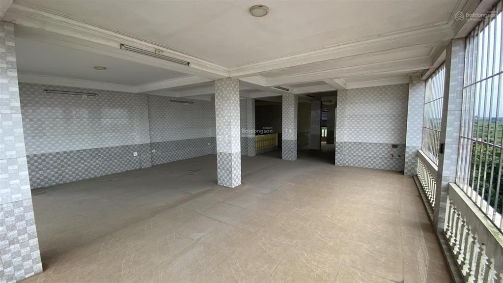 Cho thuê nhà riêng tại song phương, 35 triệu/th, 120m2, 6 tầng, chính chủ giá siêu hời