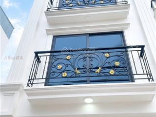 Hiếm! lô góc  ô tô vào nhà  thang máy  bắc từ liêm  chỉ 6.4 tỷ, còn tl