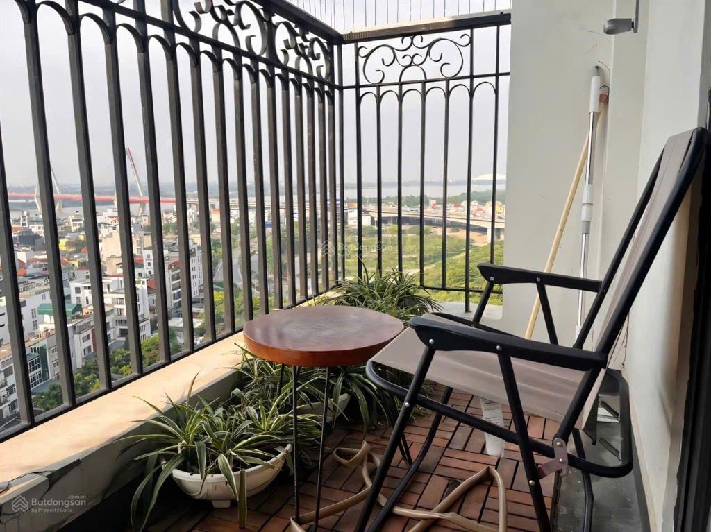 Bán căn góc 3pn, view sông hồng, sẵn dòng tiền, sunshine riverside phú thượng, tây hồ, 84m2, 8.1 tỷ