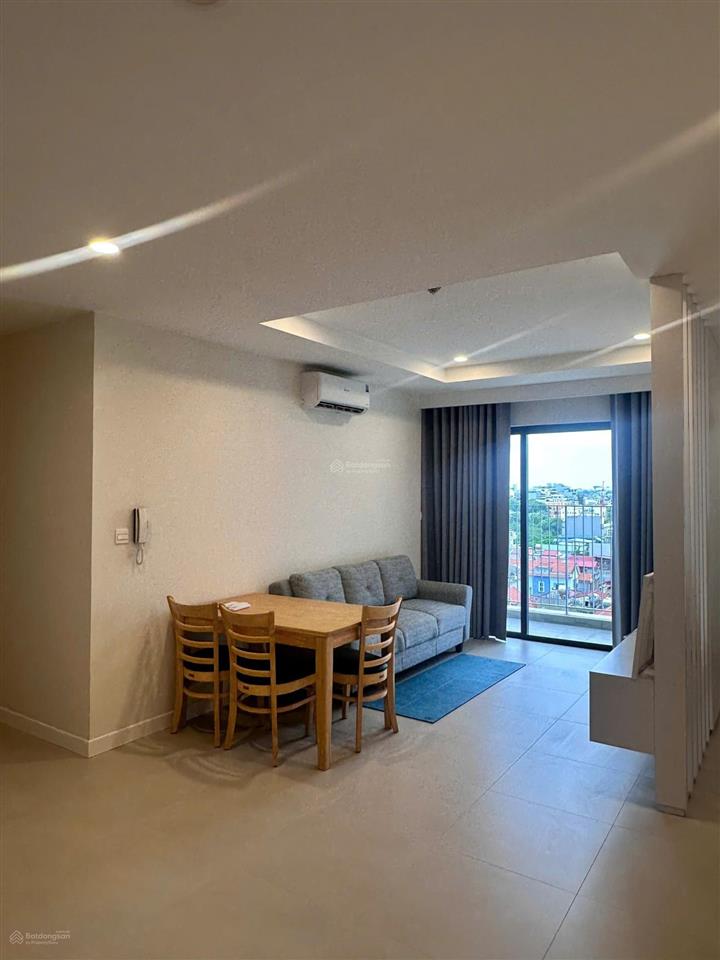 Bán căn góc view hồ tây, kosmo tây hồ, 101m2, 3pn, 2wc, full nội thất, 12.3 tỷ