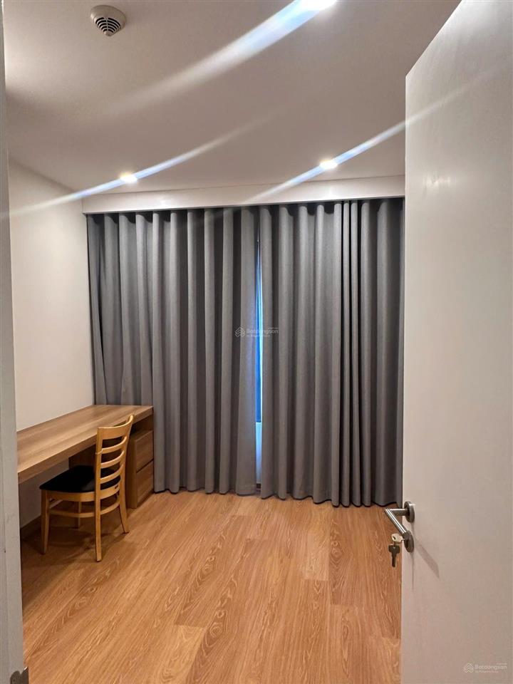 Bán căn góc view hồ tây, kosmo tây hồ, 101m2, 3pn, 2wc, full nội thất, 12.3 tỷ