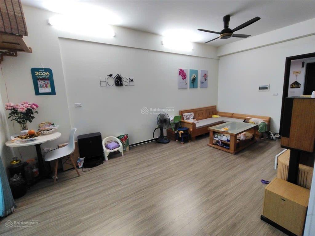 Bán căn hộ chung cư c1, c2 xuân đỉnh, 62m, 2n, full nội thất, 5 tỷ 980