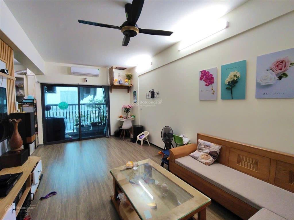 Bán căn hộ chung cư c1, c2 xuân đỉnh, 62m, 2n, full nội thất, 5 tỷ 980