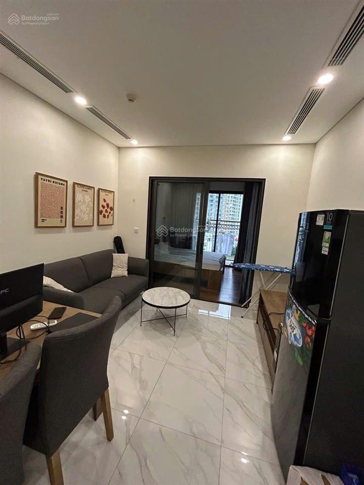 Cho thuê căn studio 35m2 view nội khu, full nội thất, toà d’el dorado tây hồ, 12 triệu/tháng.