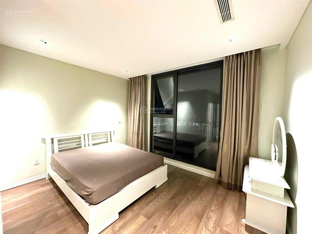 D’el dorado lạc long quân, cho thuê căn hộ 81m2, 2pn, view trọn hồ tây, full nội thất và thiết bị