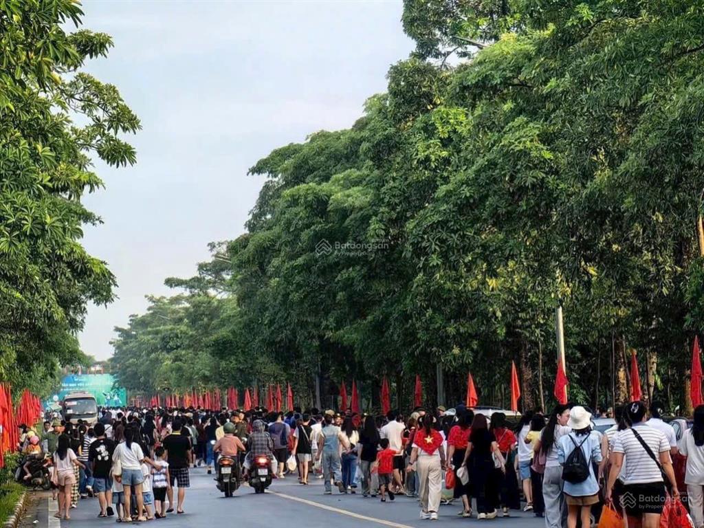 Cắt lỗ 250tr bán 100m2 đất ở để cho con đi du học. đất ngay sát ql21 cách đhqg chỉ 3 phút lái xe