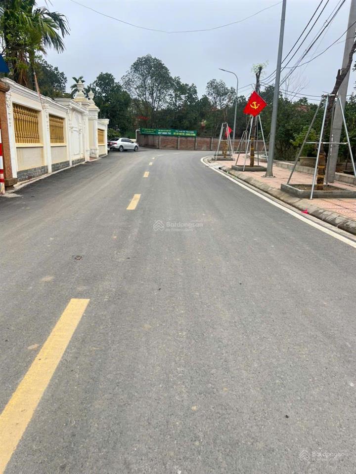 Chủ cần bán gấp cắt lỗ 300tr lô đất 122m2 mặt tiền 8 m dân phù phù hợp để ở hặc đầu tư lâu dài .