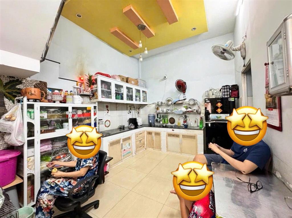 Hẻm xe hơi  lê quang định  48m2  có sân trước nhà  thương lượng chính chủ