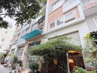 Khu này đc nhiu căn như vậy  5 tầng lầu  hẻm xe hơi  nhà rất có gu  đi đâu cũng tiện