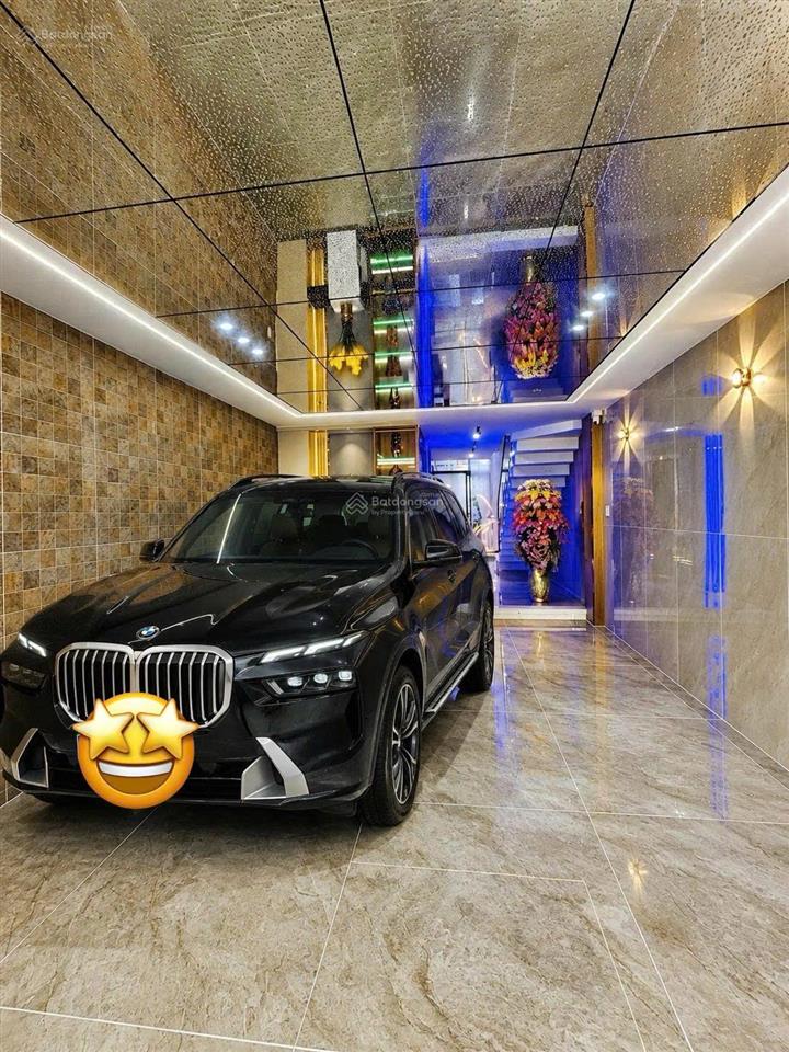 Chủ sắp xuất cảnh bán lỗ  5 tầng thang máy  80m²  hẻm nhựa 5m xe hơi thông  full nội thất xịn