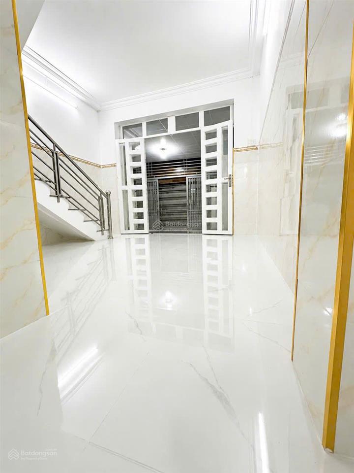 Nhà mặt tiền đường 13 linh chiểu, 68m² ngang 7.3m, chia 2 căn cho thuê, chỉ 5.2 tỷ
