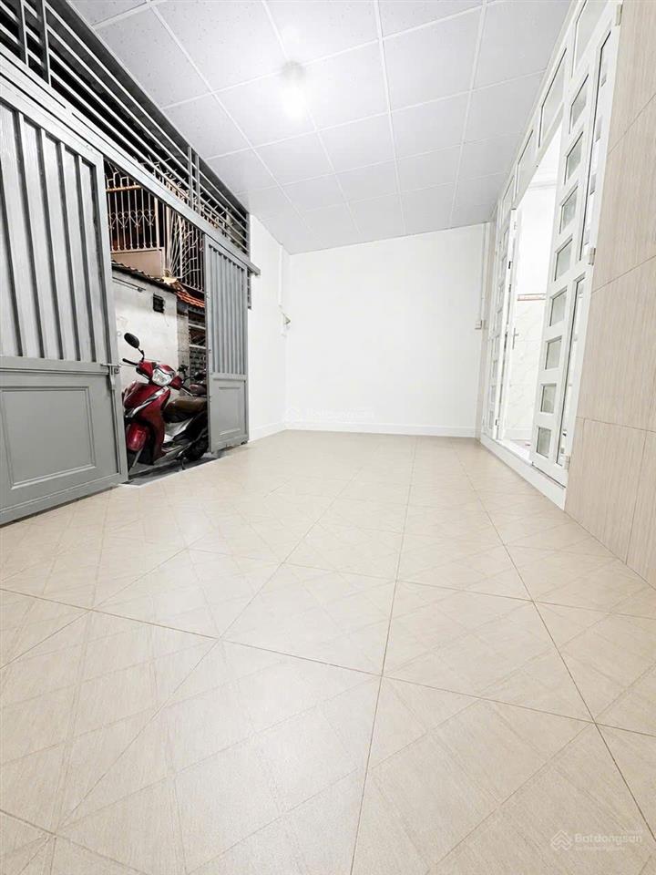 Nhà mặt tiền đường 13 linh chiểu, 68m² ngang 7.3m, chia 2 căn cho thuê, chỉ 5.2 tỷ