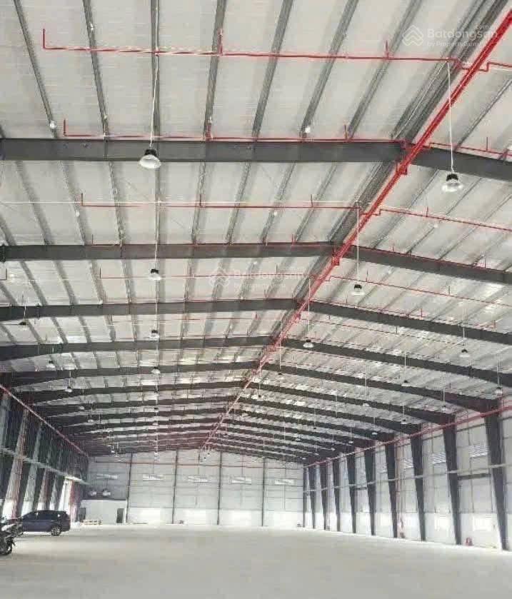 Cho thuê kho xưởng 1200m2, cầu phùng, đan phượng, xuất vat, pccc kiểm định, điện 3 pha 600a, 80k/m2