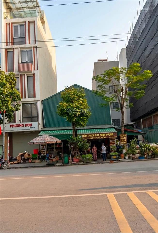Cho thuê kho 150m2 ngay cổng kđt lideco, hoài đức, mặt tiền 8m, kho cao 8m, đường 20m, 15tr/tháng