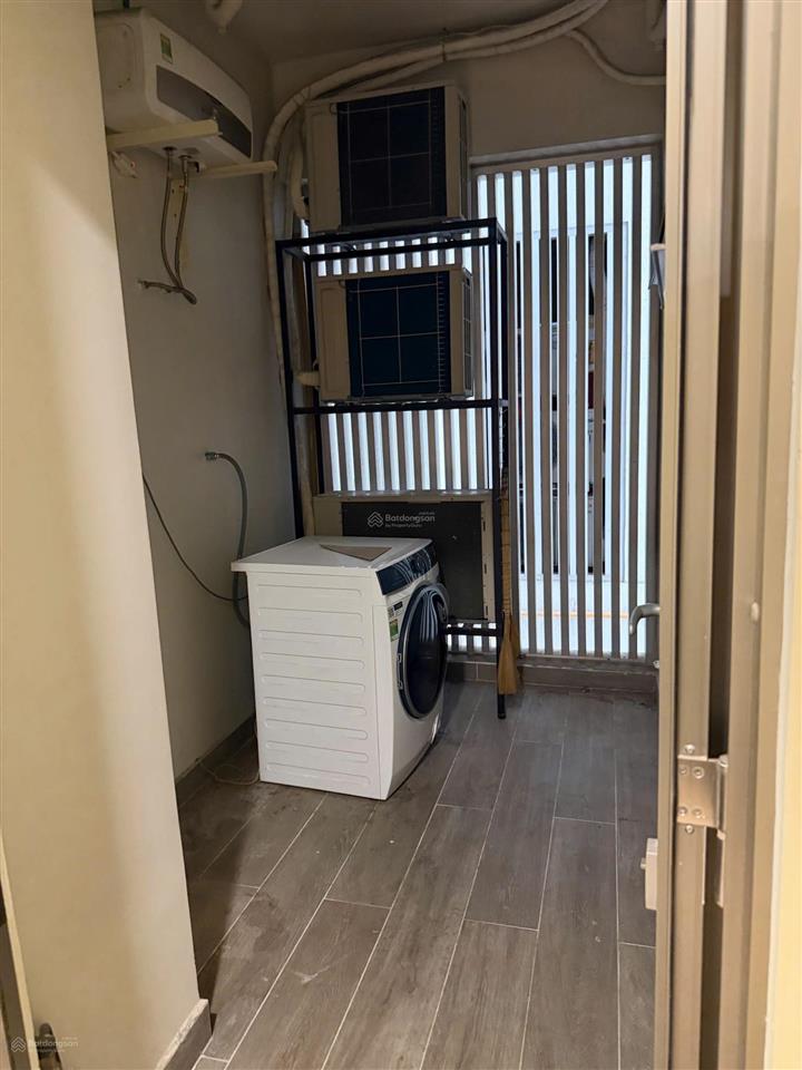 Cần cho thuê căn hộ cao cấp m7 midtown phú mỹ hưng chỉ 27 triệu/