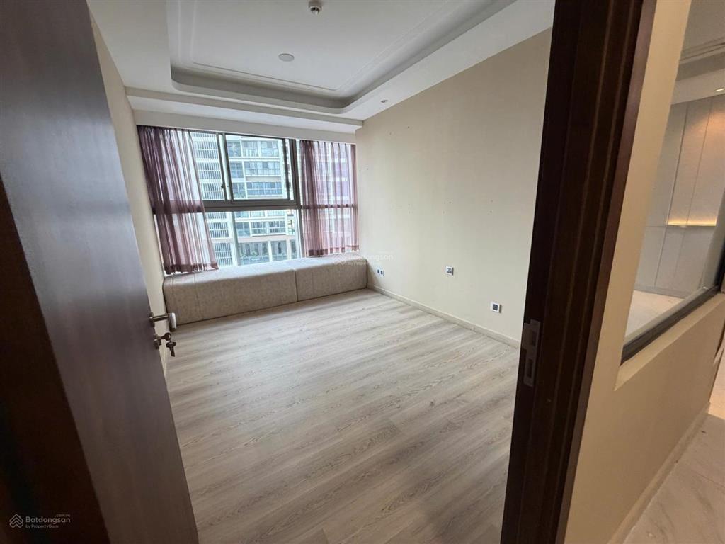 Cần cho thuê căn hộ cao cấp m7 midtown phú mỹ hưng chỉ 27 triệu/