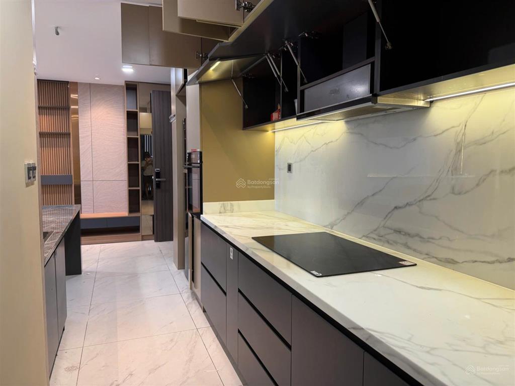 Cần cho thuê căn hộ cao cấp m7 midtown phú mỹ hưng chỉ 27 triệu/