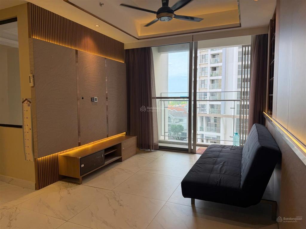 Cần cho thuê căn hộ cao cấp m7 midtown phú mỹ hưng chỉ 27 triệu/