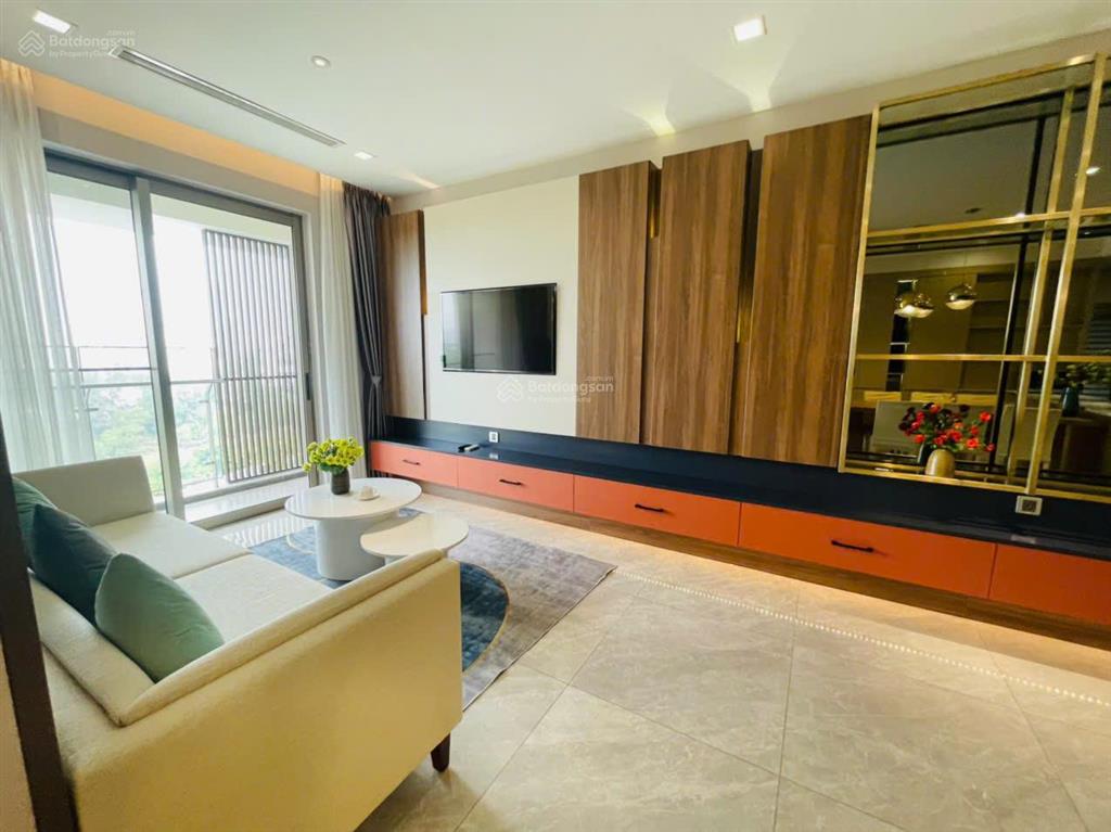 Cần cho thuê căn hộ cao cấp the peak (m8)  midtown, nhà đẹp như hình. xách vali vào ở ngay.