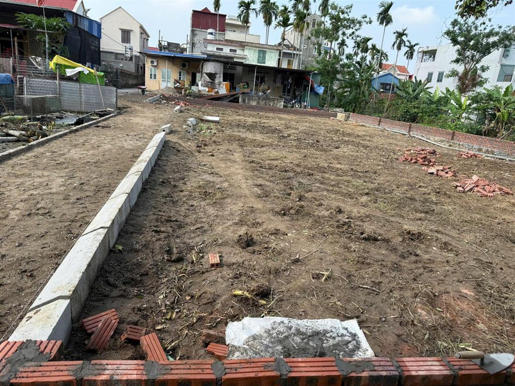 Đất gần mặt đường 203 hoa độngthuỷ nguyên chỉ 9xx triệu