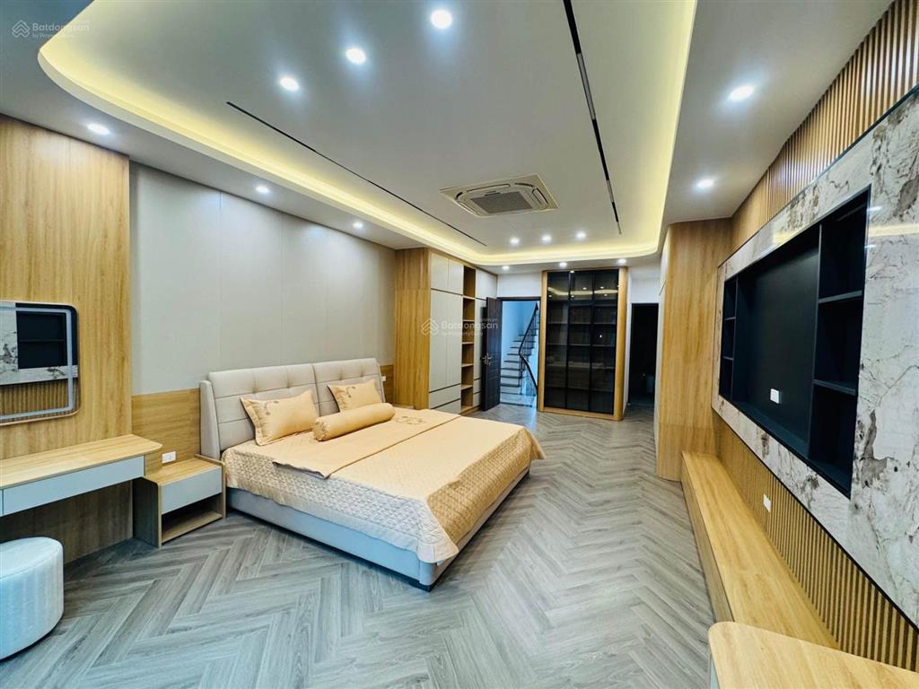 Nguyễn đổng chi, 45m2, 5 tầng, dân xây, ngõ thông, ô tô đỗ cửa, giá 17 tỷ, có tl