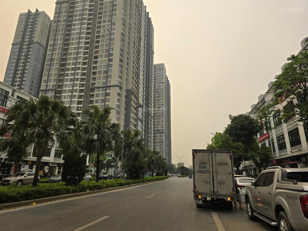 Bán mảnh đất vàng dương khuê, dt 50m2, mt 4,5m, thông số cực đẹp, kd, ô tô vào đất giá chào 15,5 tỷ