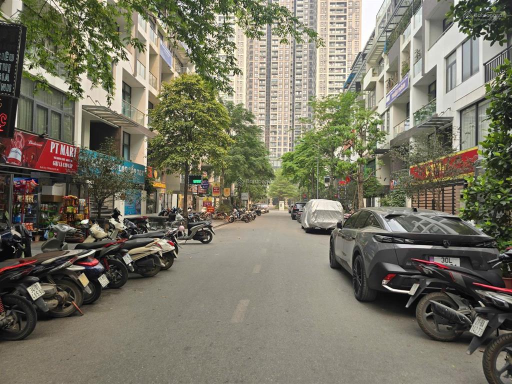 Bán mảnh đất vàng dương khuê, dt 50m2, mt 4,5m, thông số cực đẹp, kd, ô tô vào đất giá chào 15,5 tỷ