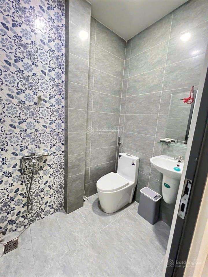 Nhà riêng đẹp xuất sắc bán gấp tại âu dương lân, 6,4 tỷ, 122m2, 3pn, 3wc