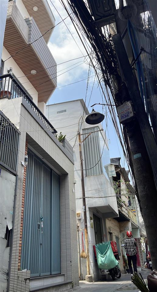 Nhà riêng đẹp xuất sắc bán gấp tại âu dương lân, 6,4 tỷ, 122m2, 3pn, 3wc