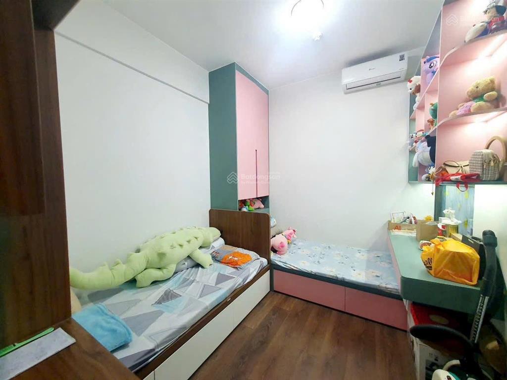 Chính chủ gửi bán ch opal boulevad 74m2, 2pn2wc + full nội thất ,sổ hồng riêng,view đông bắc mát mẻ