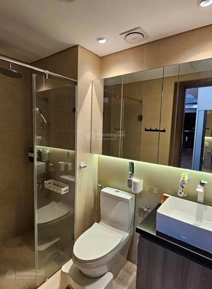 Chính chủ gửi bán căn hộ 85m2, 2pn2wc, view landmark 81, nhà ở ngay !! cách tttm gigamall 7 phút