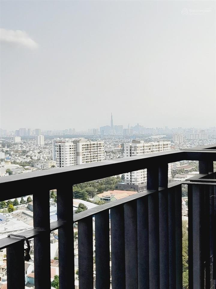 Chính chủ gửi bán nhanh căn hộ 85m2, 2pn2wc, view landmark 81, nhà mới ở ngay! mt phạm văn đồng